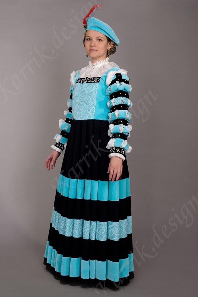 16th century german dress blue velvet